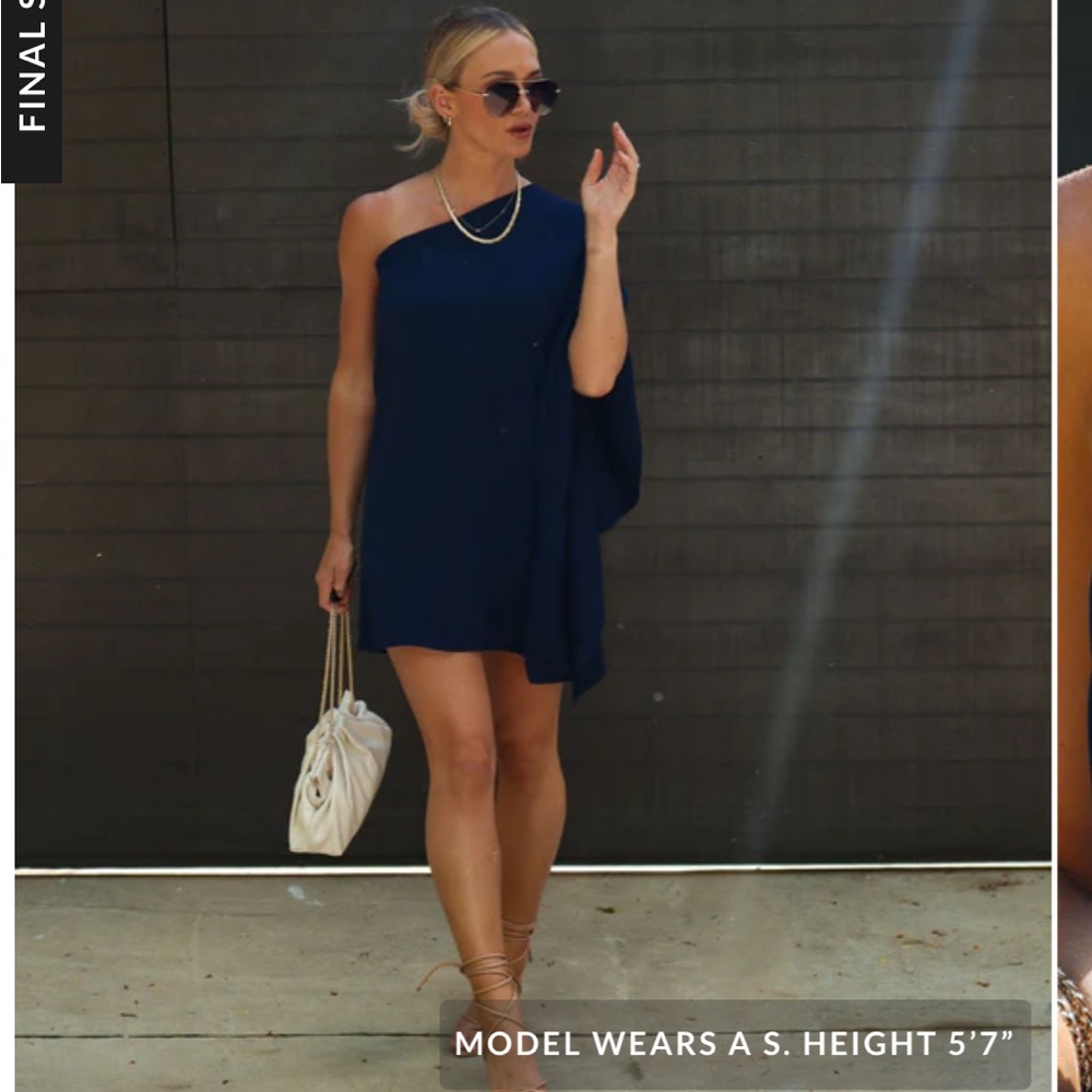 Vici Side to side one shoulder statement mini dress. Navy, XS NEW
